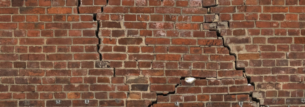 Brick veneer cracks