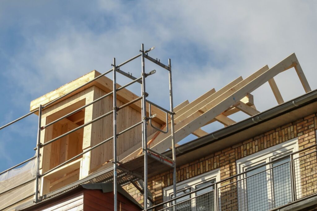 Can roof trusses be modified